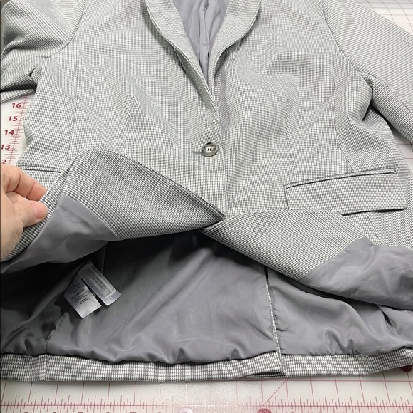 ANN TAYLOR NWOT Career Grey/White Houndstooth 2 Pocket/Button Classic Blazer 12 - Picture 11 of 16